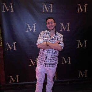 Meet your Posher, Erkin